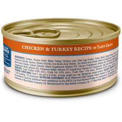 Blue Buffalo Wilderness Delights, textura picada en salsa, ideal para gatos que disfrutan del sabor.