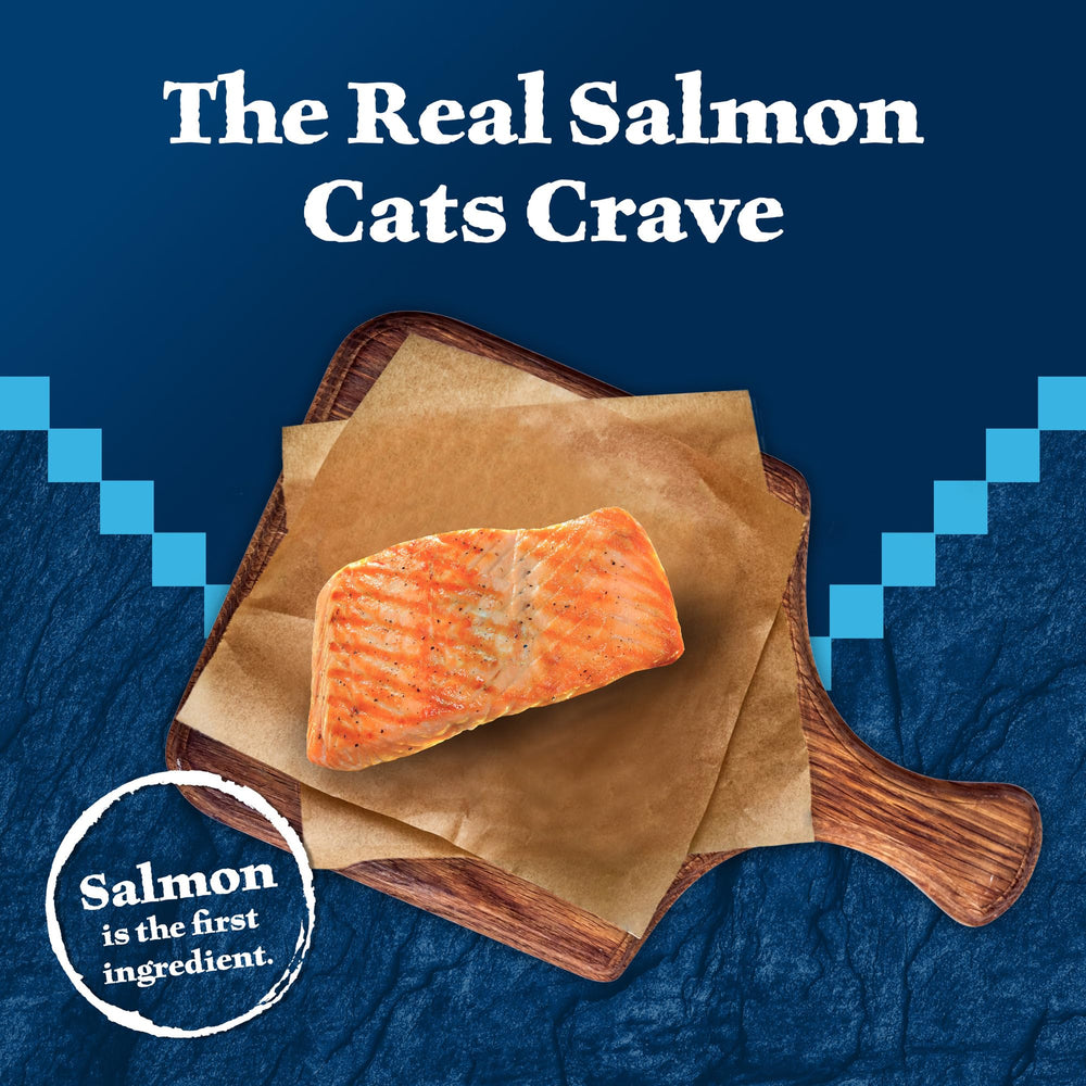 Salmón real y ingredientes naturales en Blue Wilderness para gatos