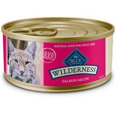 Blue Buffalo Wilderness salmón paté en lata para gatos adultos con energía