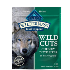 Blue Buffalo Wilderness Trail Toppers trozos de pato en salsa, ideal como topping sabroso.