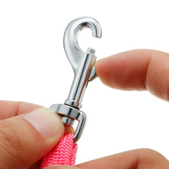 Boao sujeción para mascotas con gancho inoxidable, soporte estable durante el baño.
