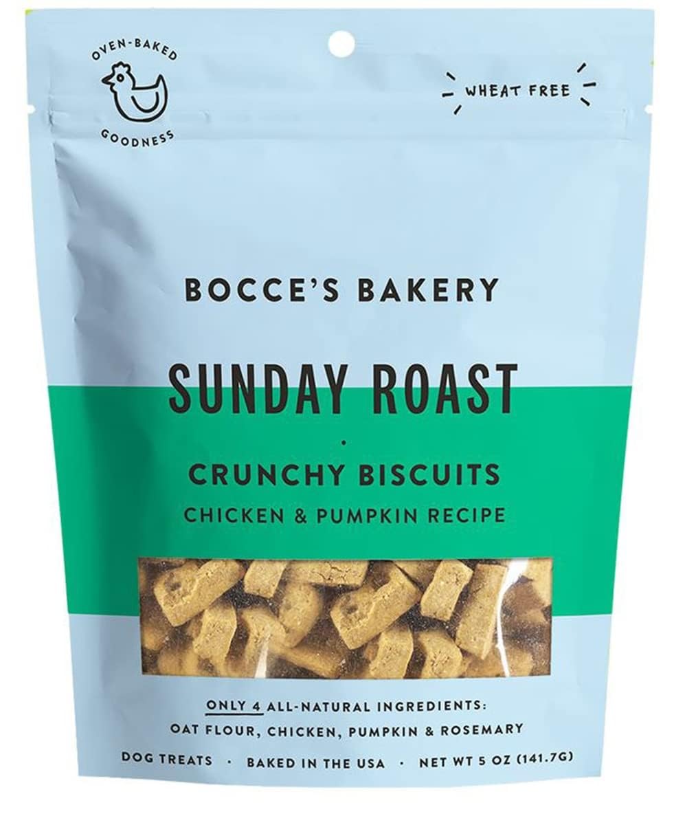 Bocce's Bakery Domingo asado para perros, envase práctico para snack diario.
