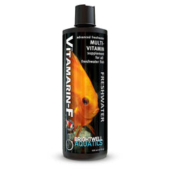 Vitamarin F de Brightwell Aquatics, botella detalle, muestra la etiqueta para vitaminas esenciales de peces de agua dulce.