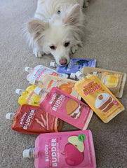 Buddy Budder Barkin Banana usa maní y plátano naturales sin sabores artificiales.