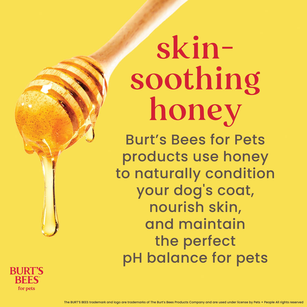 Aplicación cómoda del limpiador de orejas Burt's Bees para perros y cachorros