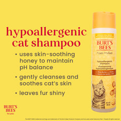 BURT'S BEES FOR PETS champú piel sensible cuida el pelaje durante el aseo.