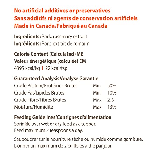 Caledon Farms Sprinkles de Cerdo, perro disfrutando la comida gracias al aroma y sabor