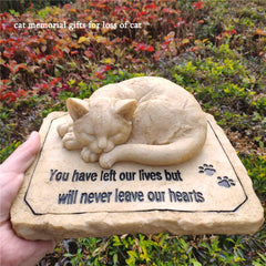 Memorial gato de Carchistan con huellas de consuelo para exteriores