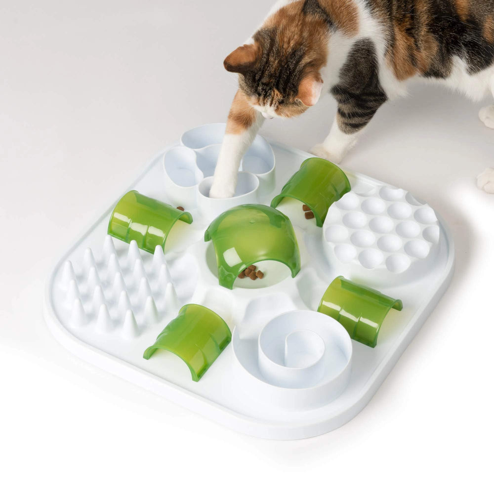 Catit Play Treat Puzzle, presenta sus actividades, anima al gato a buscar premios