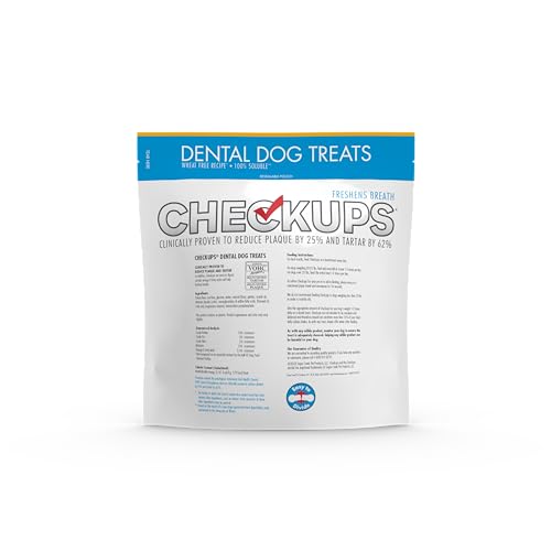 Checkups golosinas dentales para perro masticando y limpiando los dientes