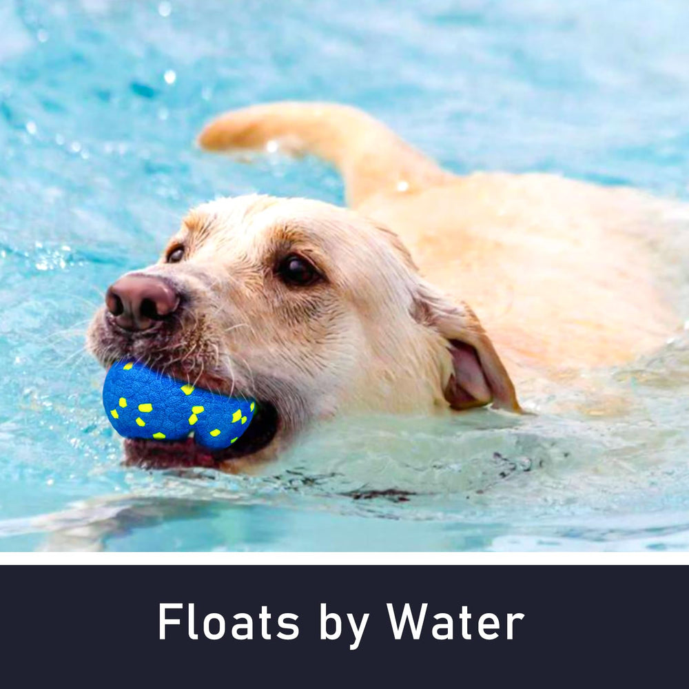 Cheodin pelotas que flotan en el agua para jugar en piscina o playa.