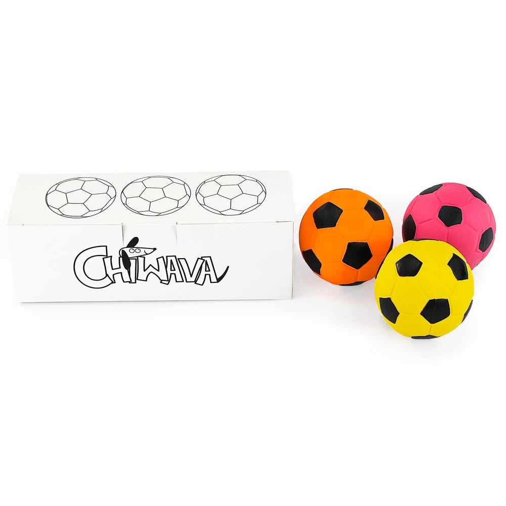 CHIWAVA, pelota interactiva de latex, mantiene la atención del perro.