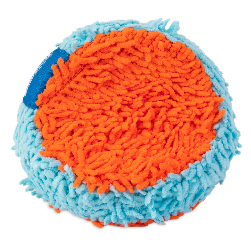 Tecnología Bounceflex Core de Chuckit! protege superficies durante el juego.