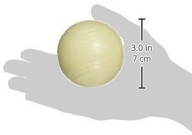 Bola Chuckit Max Glow con textura para agarre firme durante el lanzamiento