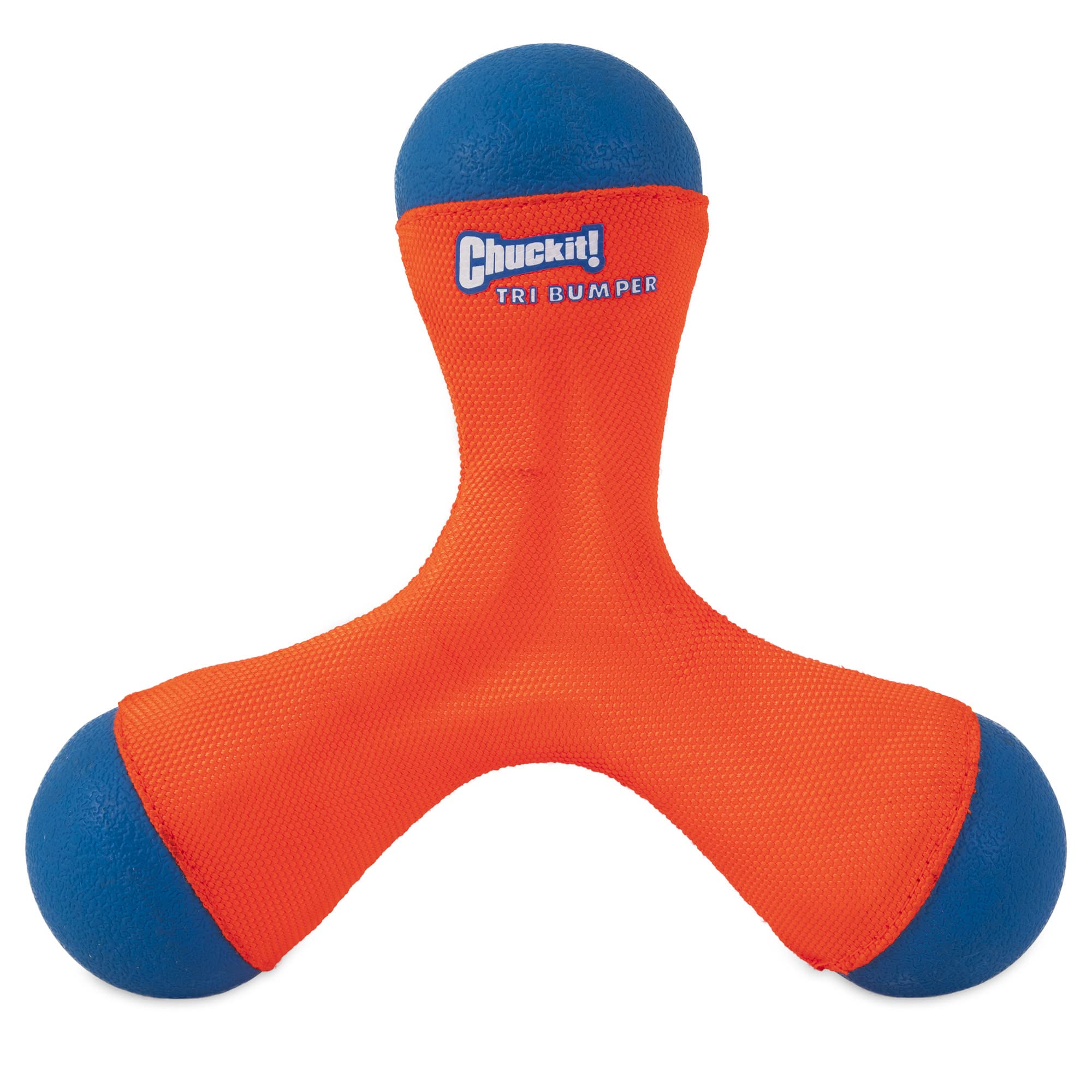 Chuckit! Tri-Bumper tumbando extremos para juego dinámico al aire libre.