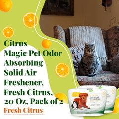 Citrus Magic Pet Solid Air Freshener colocado en caja de arena, neutraliza olores.
