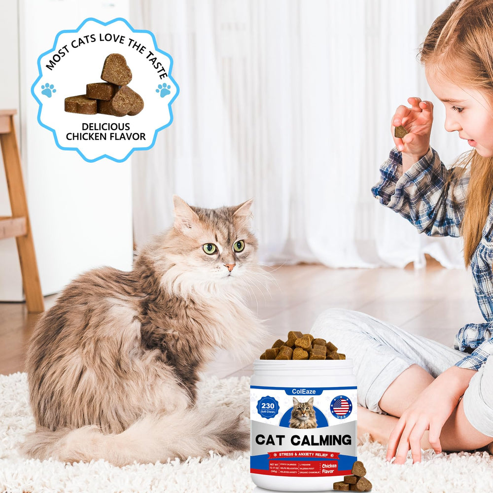ColEaze Calming Chews para Gatos, gato relajado en casa.