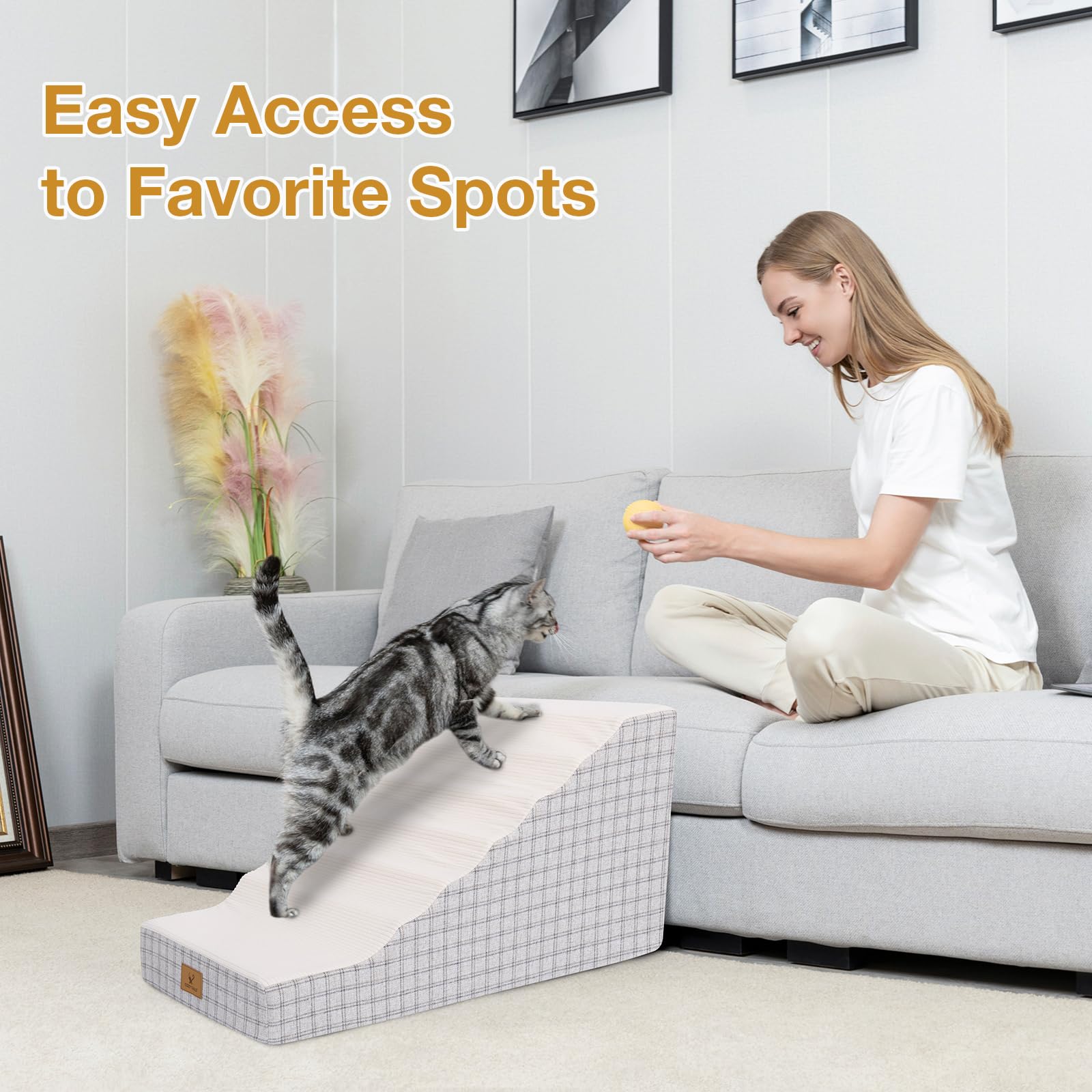 Cozy Tails base antideslizante mantiene la rampa en su lugar.