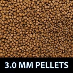 Pellets flotantes CrystalClear Staple de tamaño compacto para ingesta cómoda.