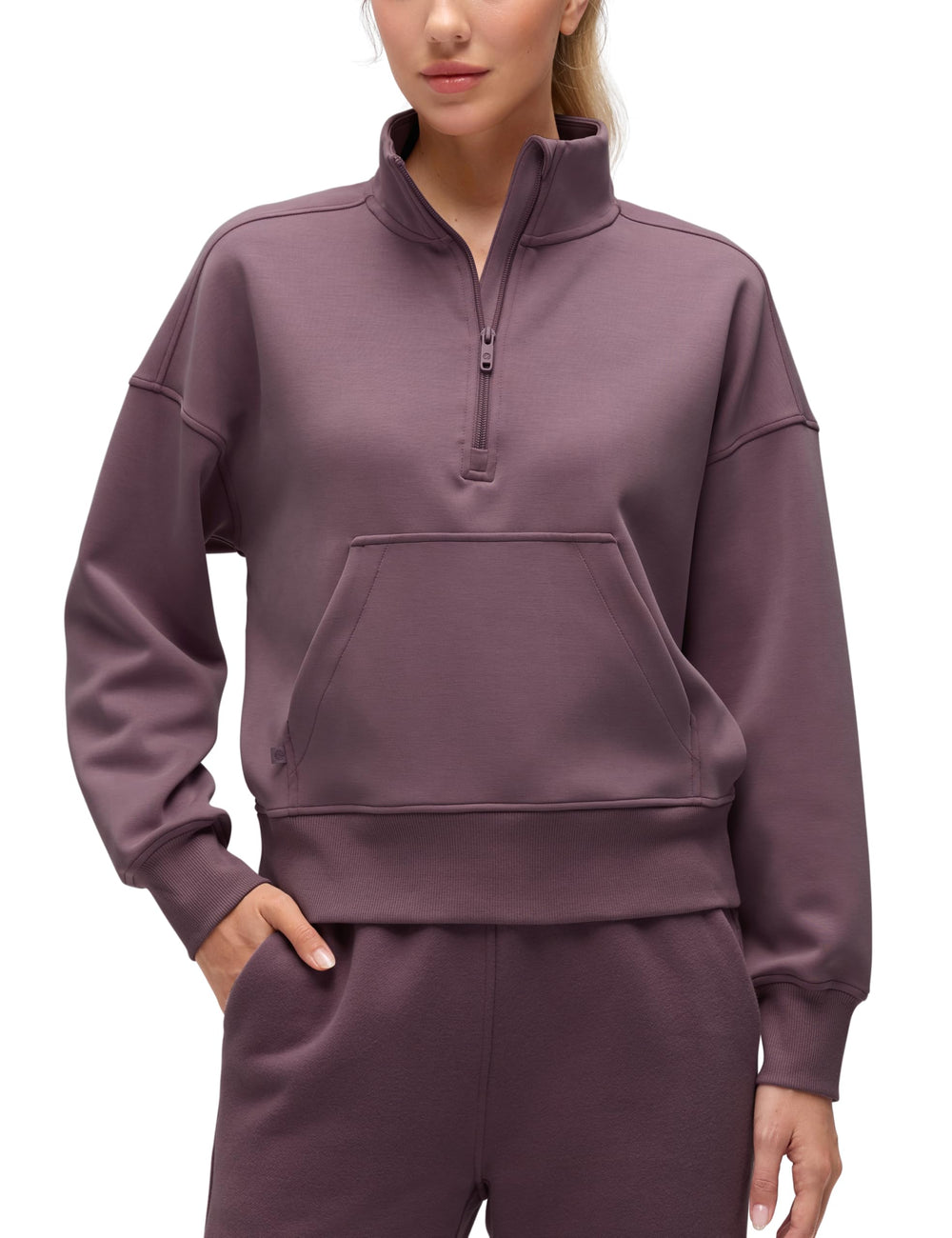 CRZ YOGA SoftAura: sudadera con cuello embudo y bolsillo para uso diario.
