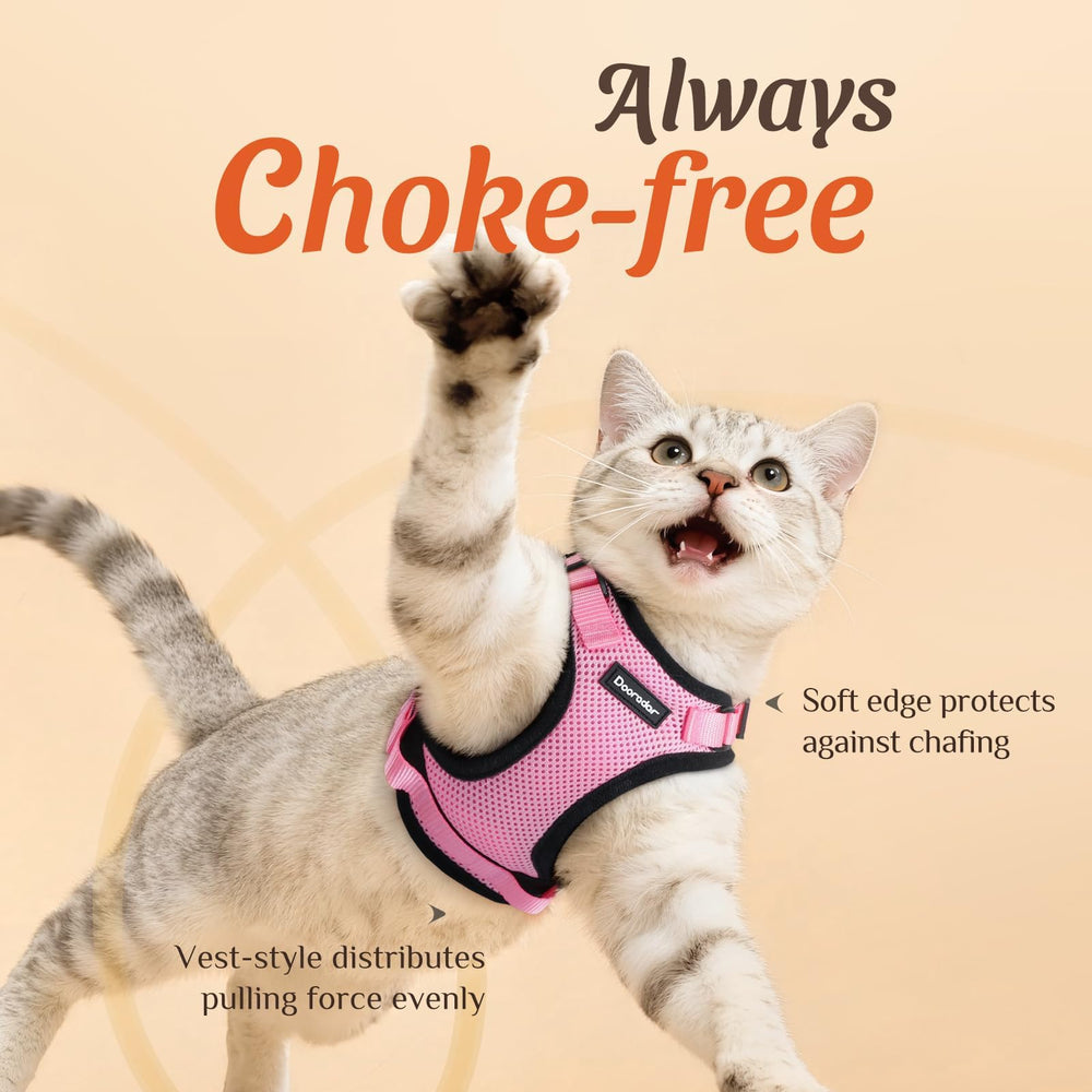 Dooradar correa para gato rosa tamaño S, control suave y estable durante caminatas.