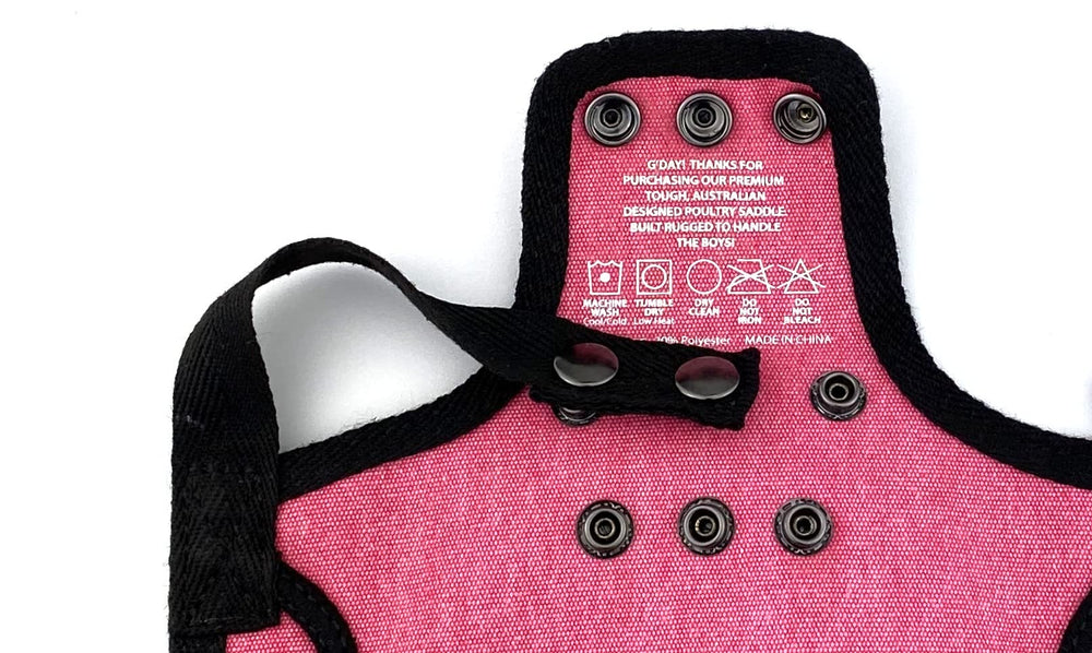 DOWN UNDER OUTDOORS delantal protector para aves, facilita el manejo diario.