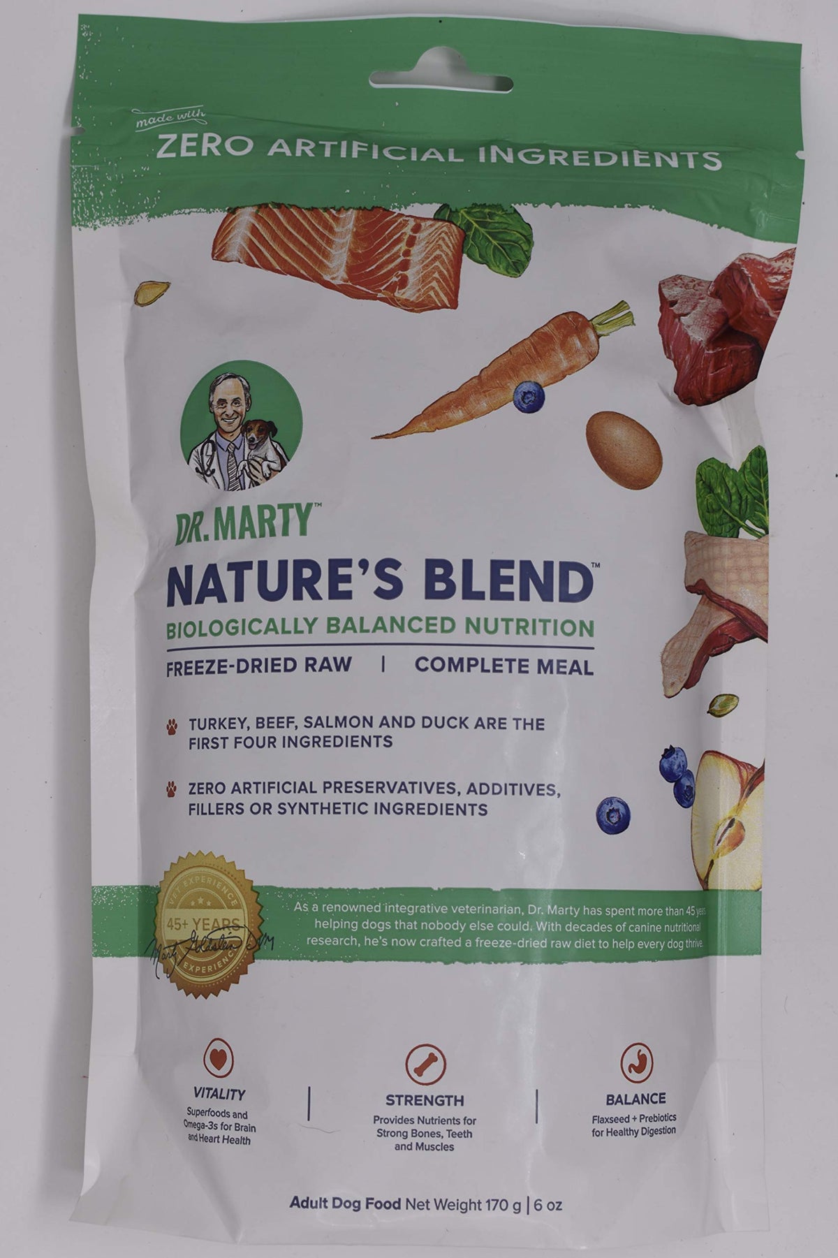 Dr. Marty Nature's Blend: empaque frontal, opción práctica para alimentación diaria de perros.