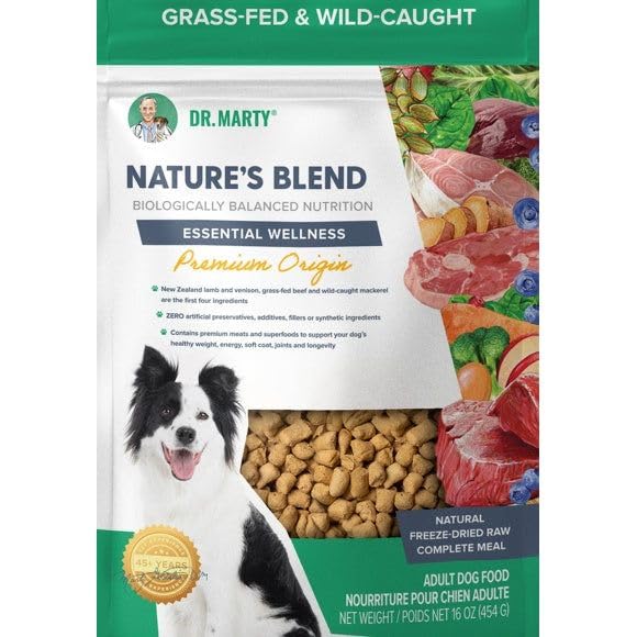 Dr. Marty Nature's Blend: comida para perros liofilizada cruda para energía sostenida.