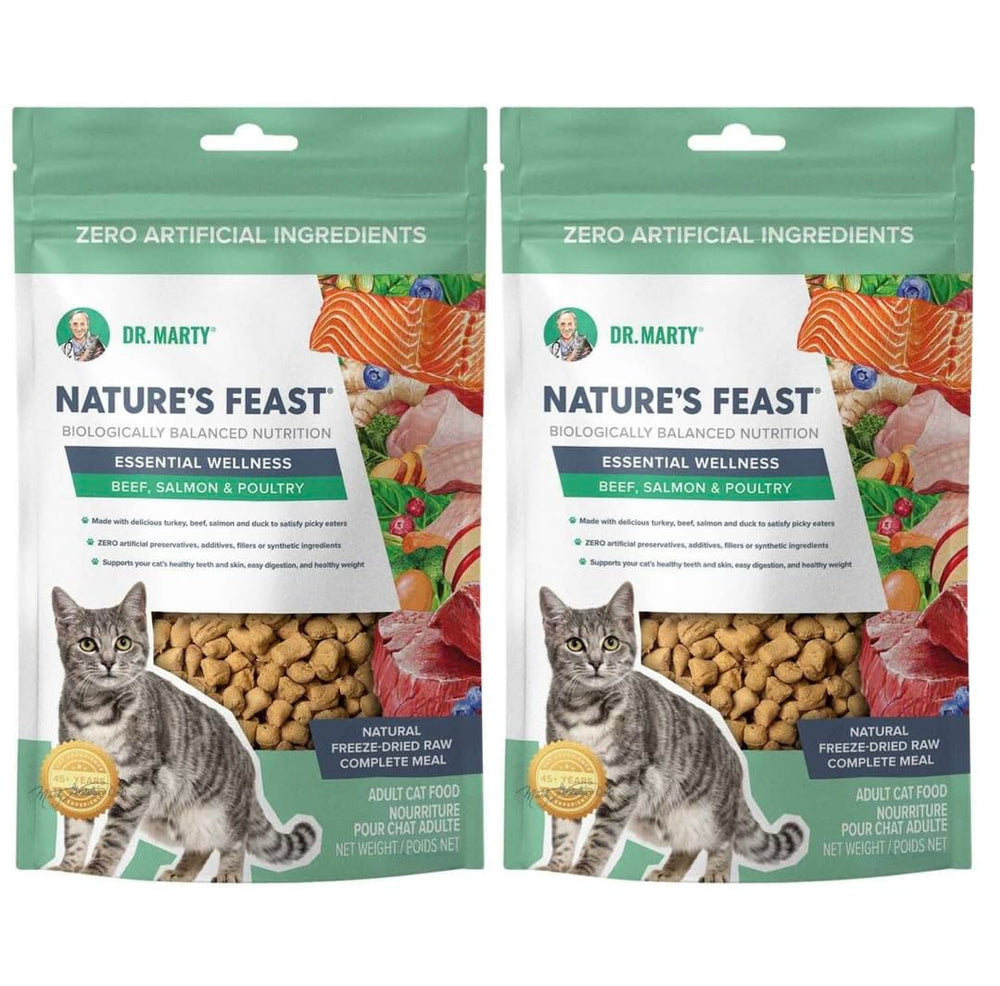Dr. Marty Nature's Feast para gatos, comida seca con carne, salmón y pollo.