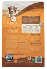 Earthborn Holistic Great Plains Feast plato con croquetas y verduras para comida balanceada