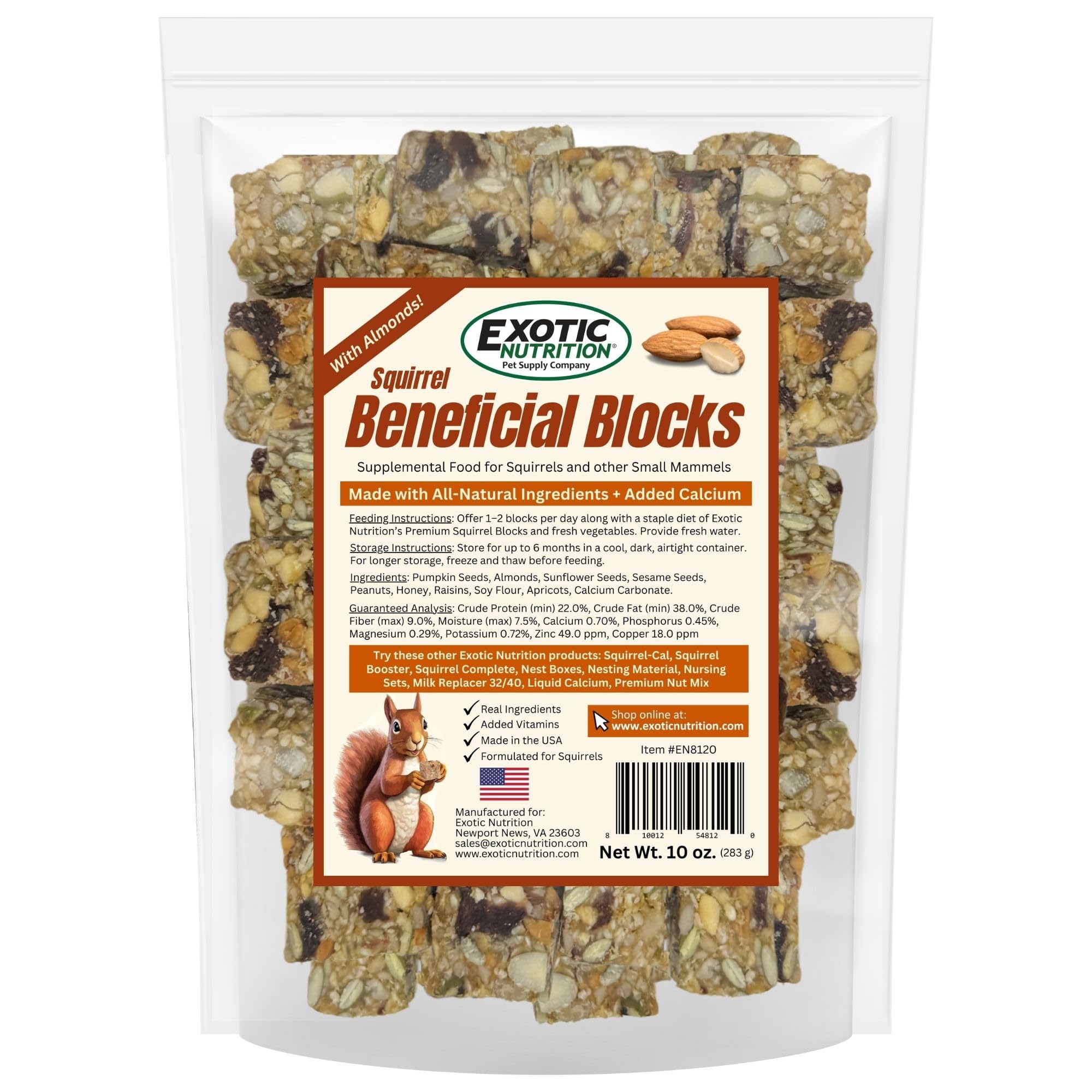 Detalle de mezcla de semillas y nueces en bloque Exotic Nutrition para ardillas.