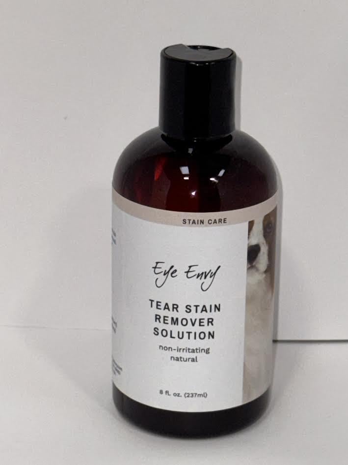Eye Envy aplicador suave facilita aplicar la solución sin irritar la piel.