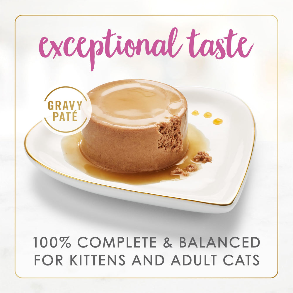Purina Fancy Feast, pate suave visible, textura atractiva para el paladar felino.