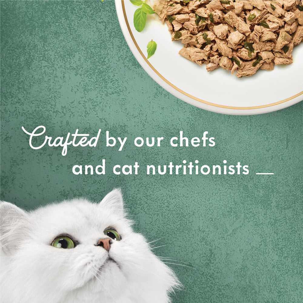 Consistencia tierna con trozos visibles en Fancy Feast Medleys.