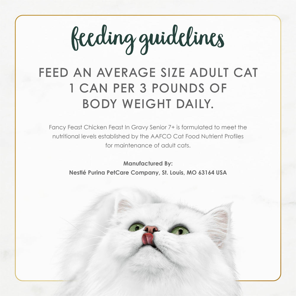 Lata de 3 oz de Fancy Feast Senior con pollo jugoso.