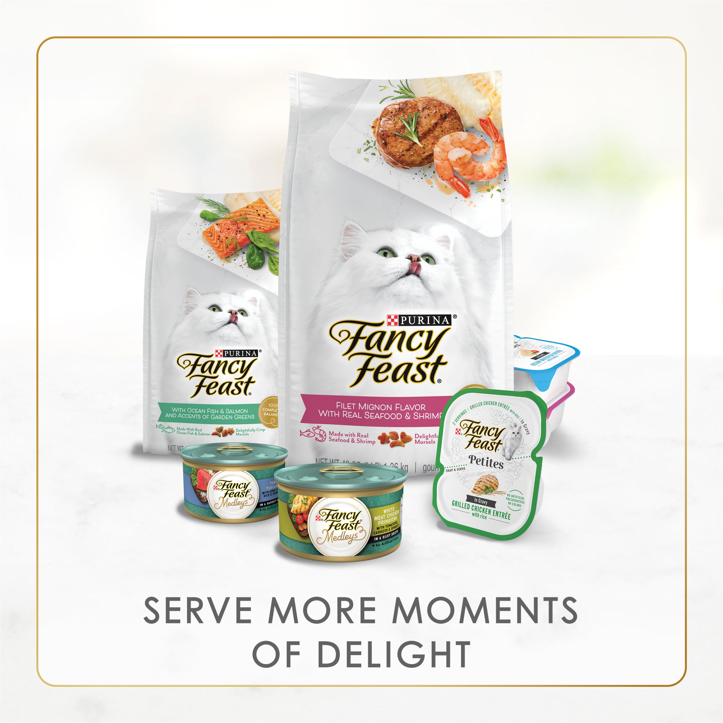 Purina Fancy Feast Pate de Pollo, sabor clásico que suele gustar a gatos senior.