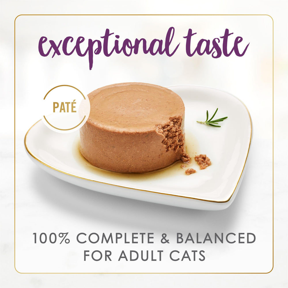 Fancy Feast Senior paté suave, experiencia de alimentación agradable para gatos senior.
