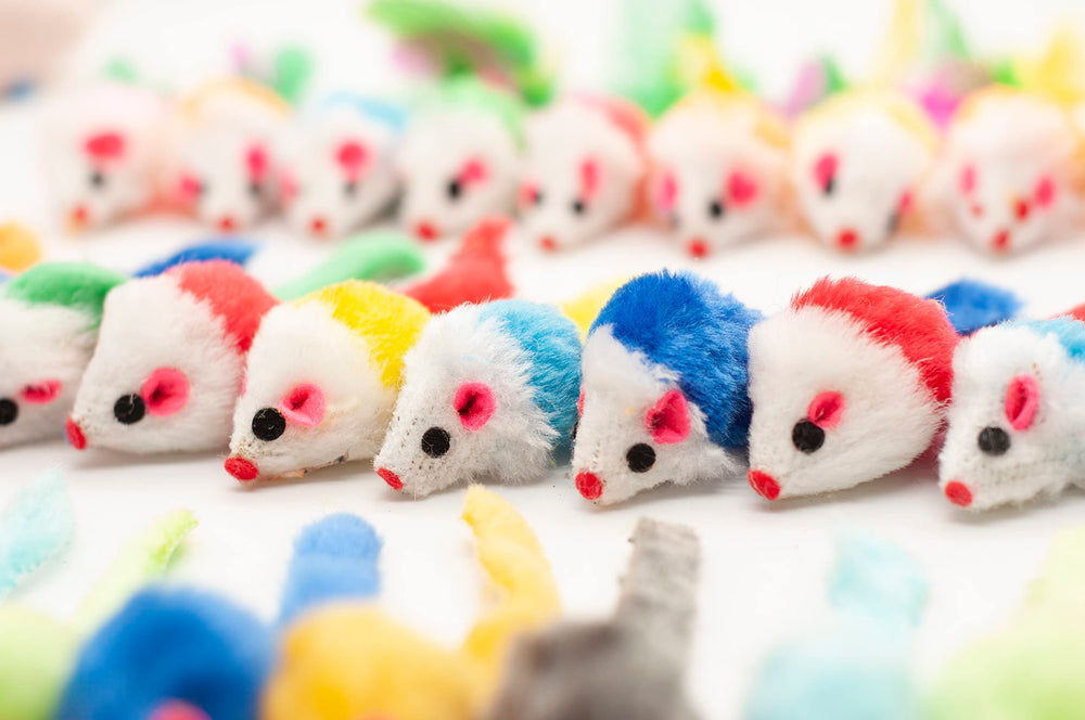 Fashion's Talk - Souris peluche ludique intérieur: idéal pour jeux quotidiens.