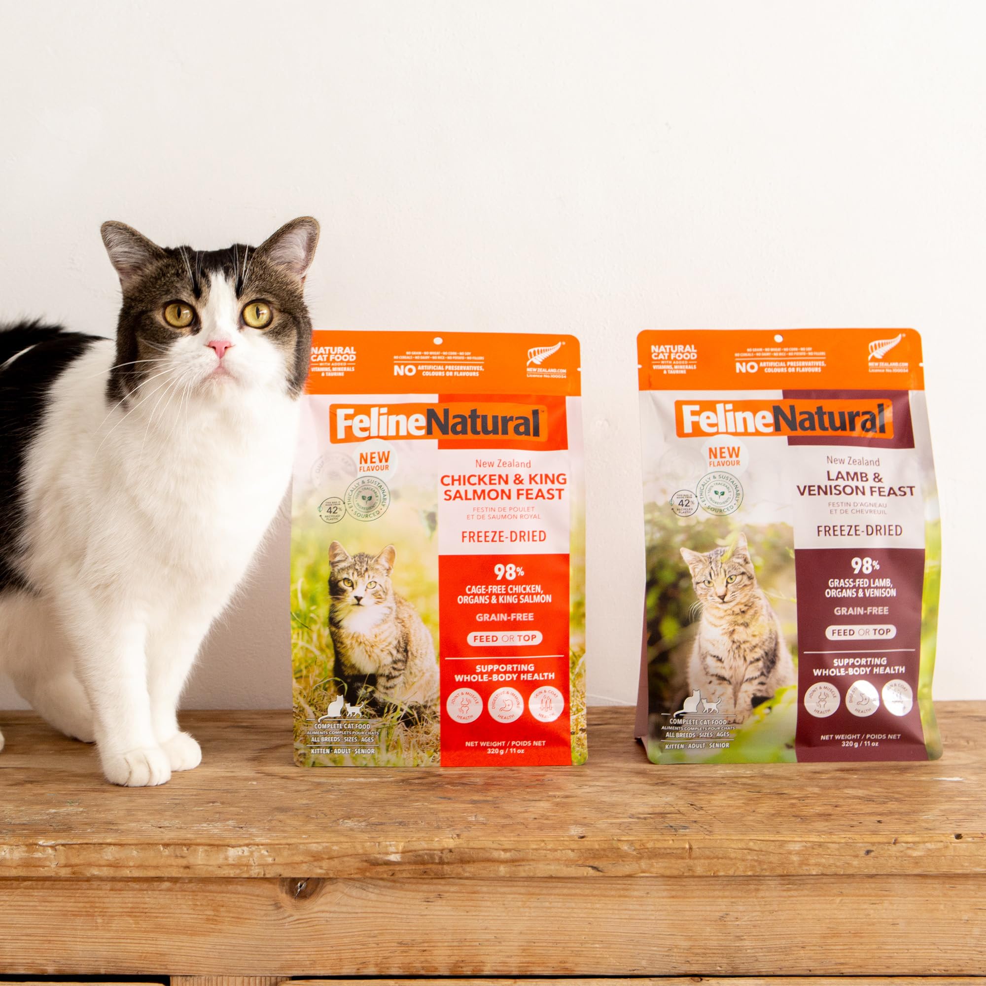 Feline Natural ideal como comida completa o topper para enriquecer cada comida.