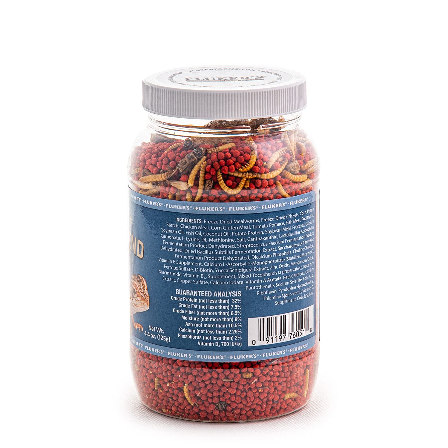 Mezcla de pellets fortificados y gusanos deshidratados para variedad nutricional.