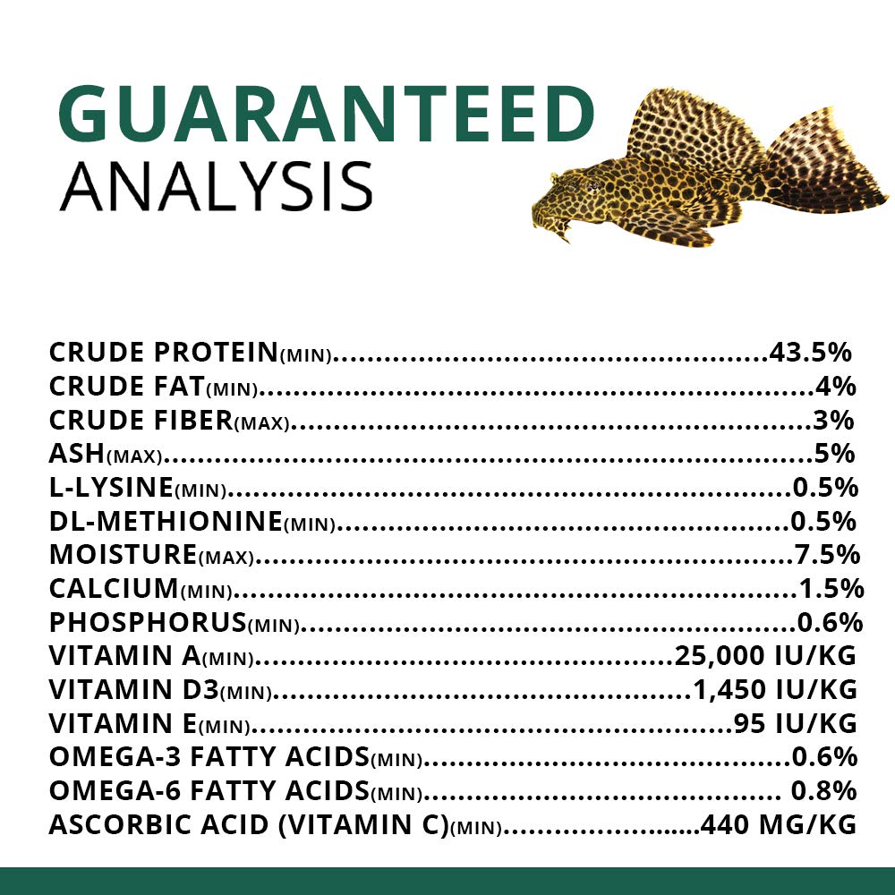 Fluval Bug Bites Algas Crisps, vista de porción para peces de fondo.
