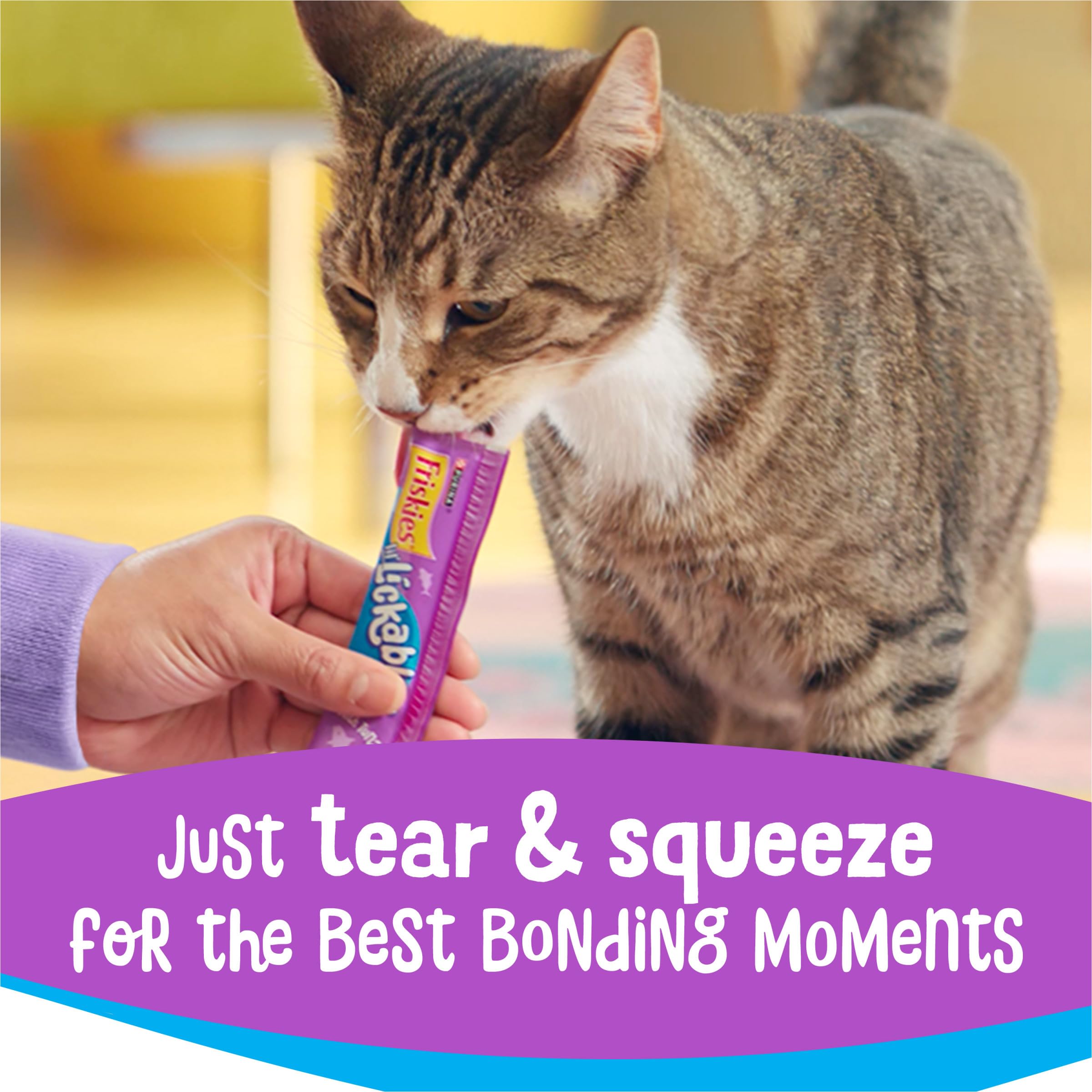 Friskies Lil’ Lickables: cierre fácil para servir