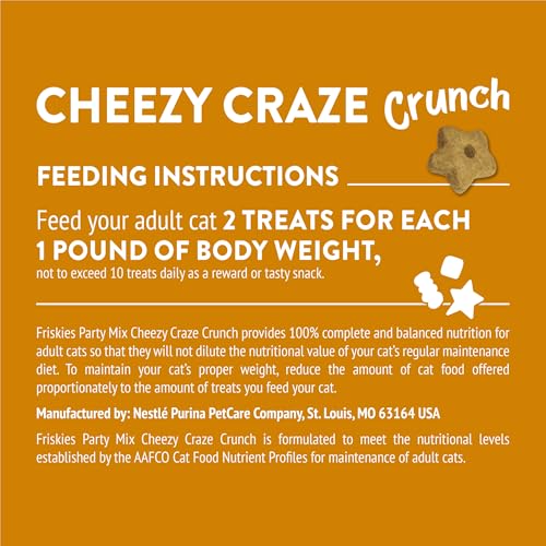 Friskies Party Mix Cheezy Craze Crunch, pensado para gatos adultos como snack ocasional.
