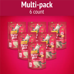 Friskies Party Mix Crujiente Bocados de Pollo, Res y Salmón, sabor completo para gatos.