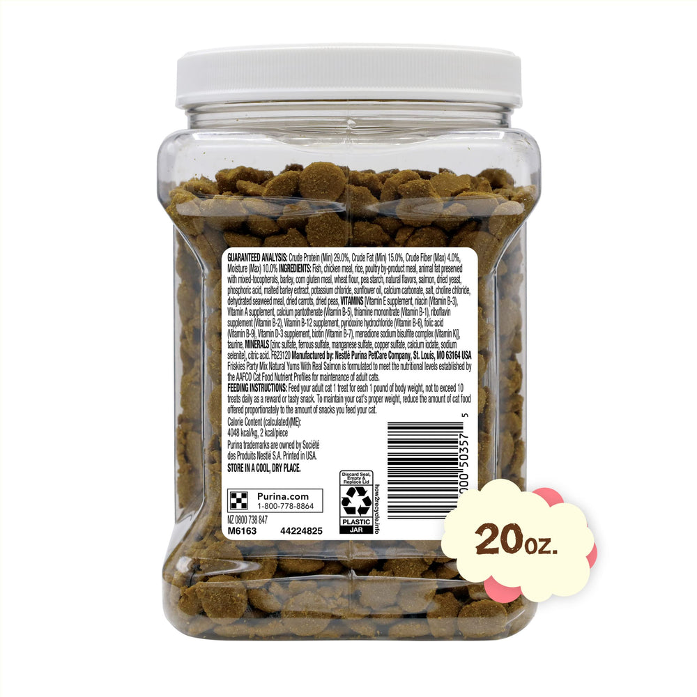 Friskies Party Mix Natural Yums: sabor sabroso para gatos adultos.