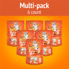 Friskies Party Mix Original Crunch con pollo, hígado y pavo, sabor delicioso para gatos.