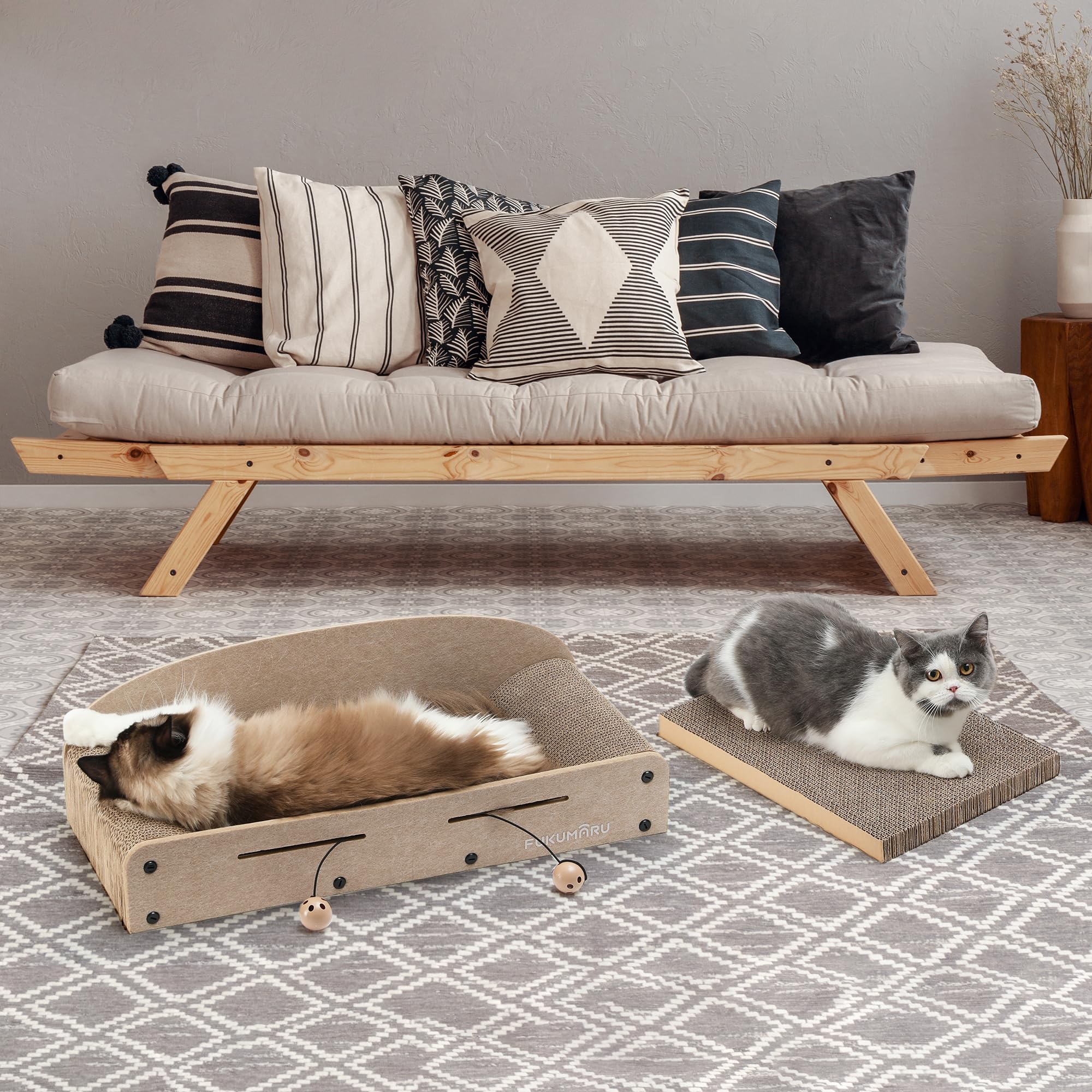 Juguetes con campana para gatos en la cama rascador FUKUMARU