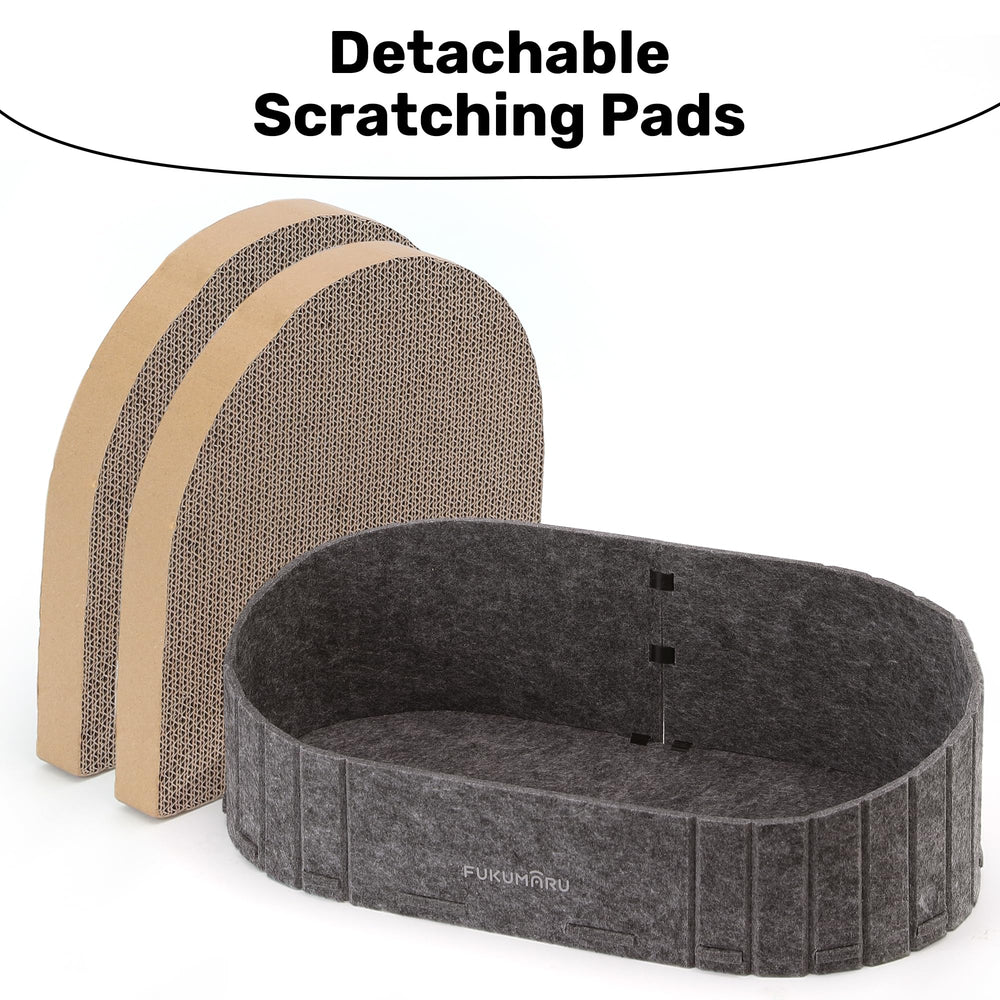 Mueble para gatos compacto de FUKUMARU, ideal junto al sofá.