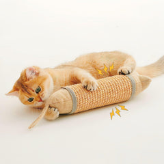 Juguete pateador FuneeTop para gatos con hierba gatera y sisal resistente