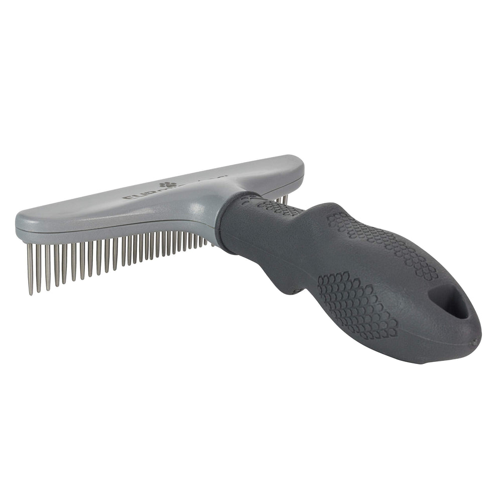 Uso en casa con FURminator para un pelaje limpio y manejable